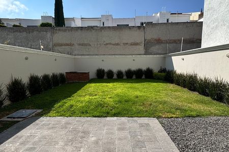 SALE/RENT OF HOUSE IN CUMBRES DEL LAGO