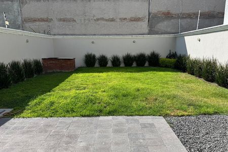 SALE/RENT OF HOUSE IN CUMBRES DEL LAGO