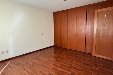 SALE/RENT OF HOUSE IN CUMBRES DEL LAGO