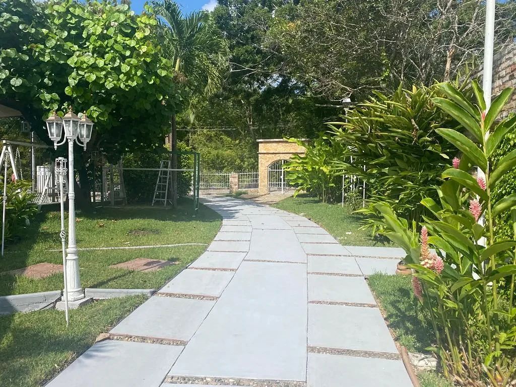 Casa e Terreno à venda em Berriozabal, com água o ano todo!!, foto 1 de 25