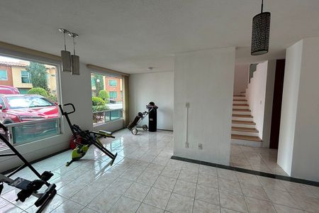 Venta Casa en Juriquilla Fraccionamiento con solo 10 casas