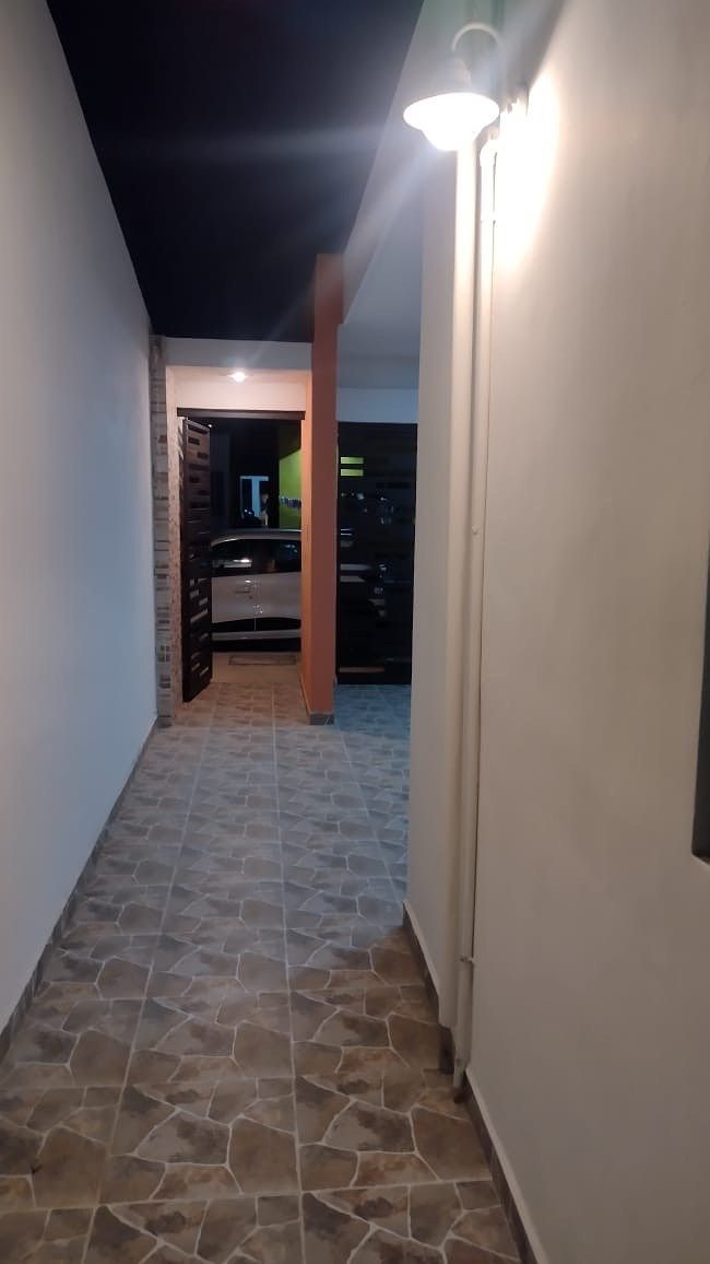 Casa con garage techado en Caucel, foto 1 de 20