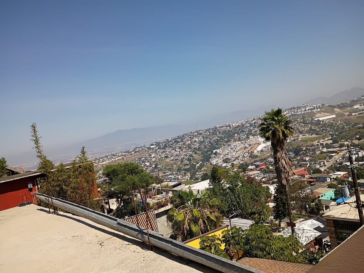 House in Llamas Amaya, Tijuana, photo 2 of 4