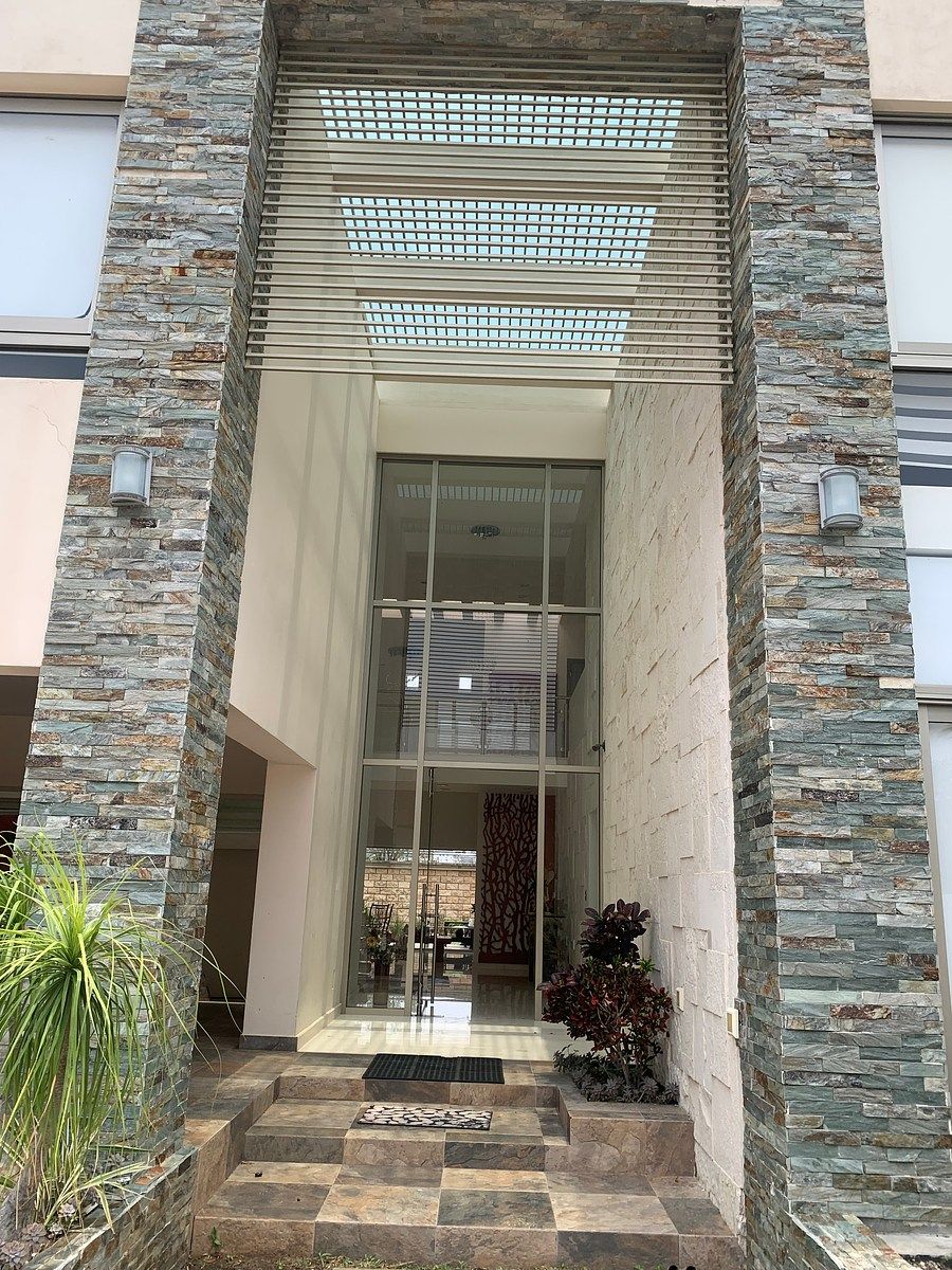EN VENTA HERMOSA RESIDENCIA  EN LOMAS DEL CAMPESTRE, photo 1 of 40