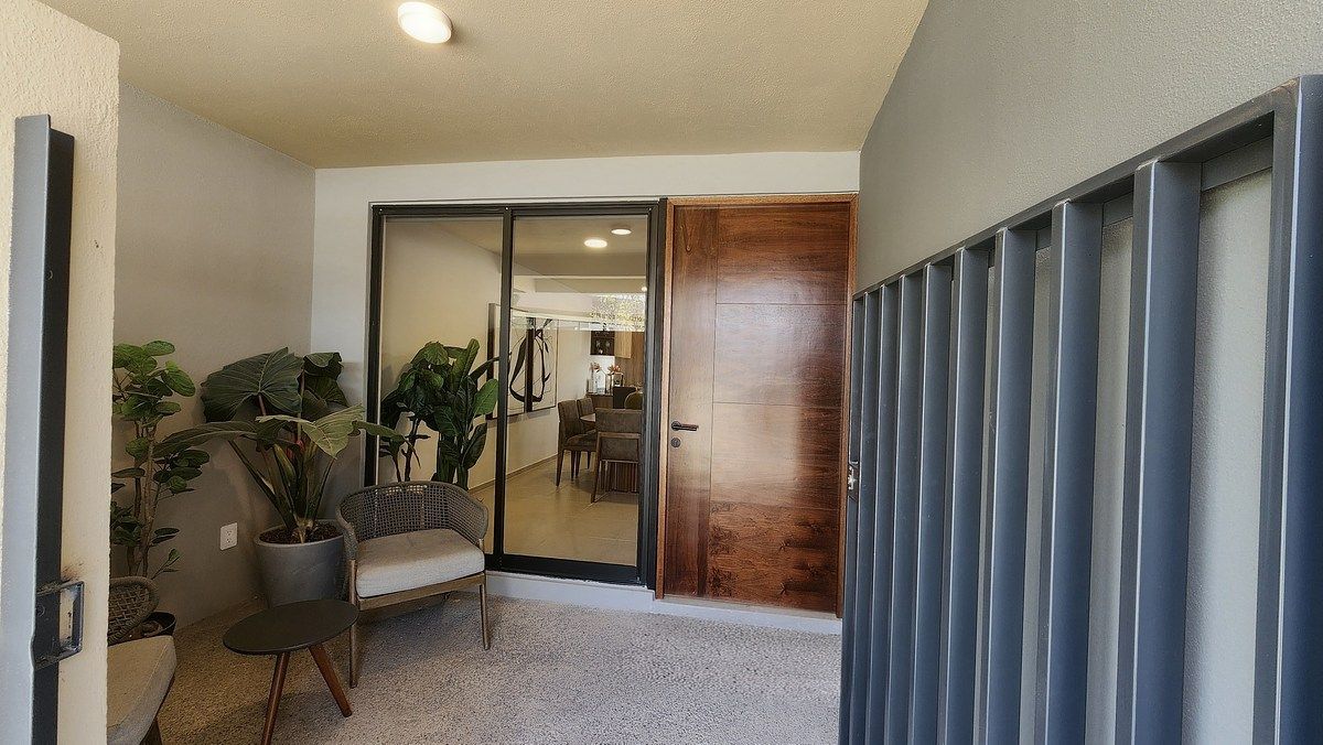 Departamento en venta de 2 Recámaras con Terraza en Zákia, Querétaro - foto 1