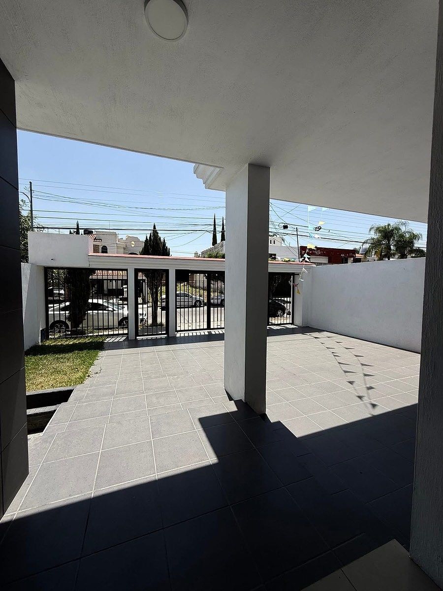 House in Fraccionamiento Jardines de Guadalupe, Zapopan, photo 28 of 34