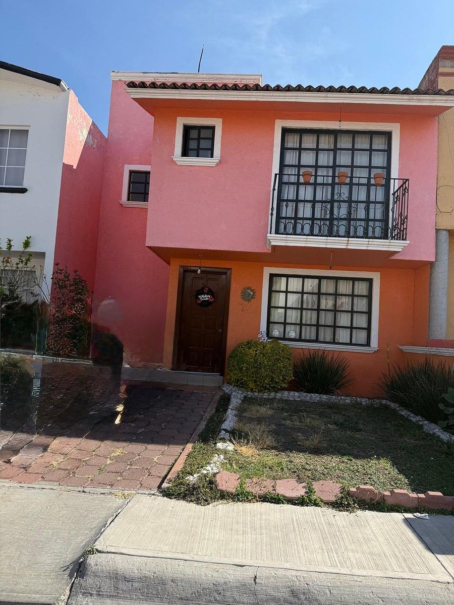 Casa con 152 m² de Terreno y 3 Recámaras en Venta, Corregidora, photo 1 of 15