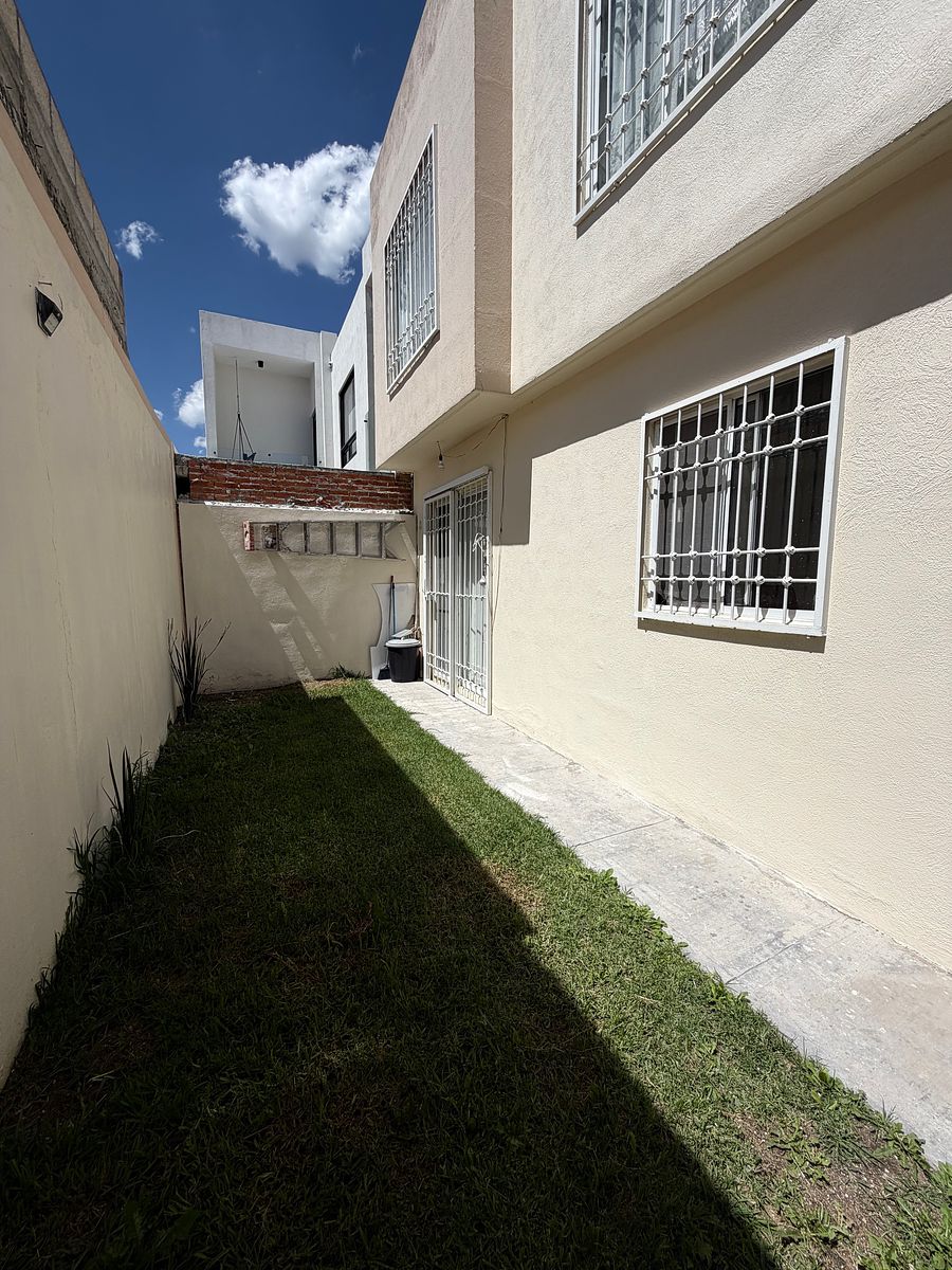 Casa en condominio en Banús, San Agustín Tlaxiaca, foto 2 de 16
