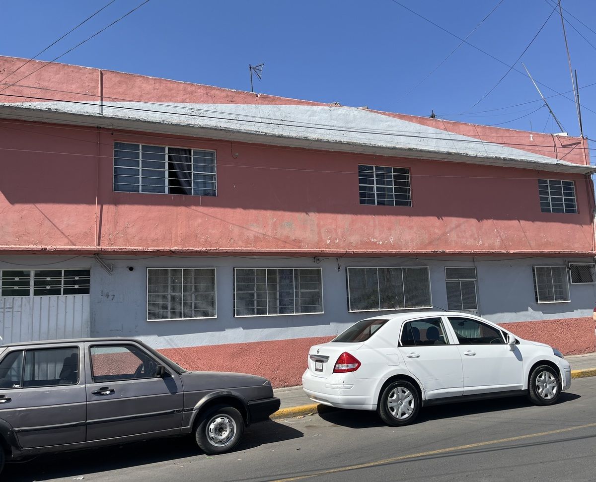 Edificio en Venta en  Aragon, foto 1 de 10