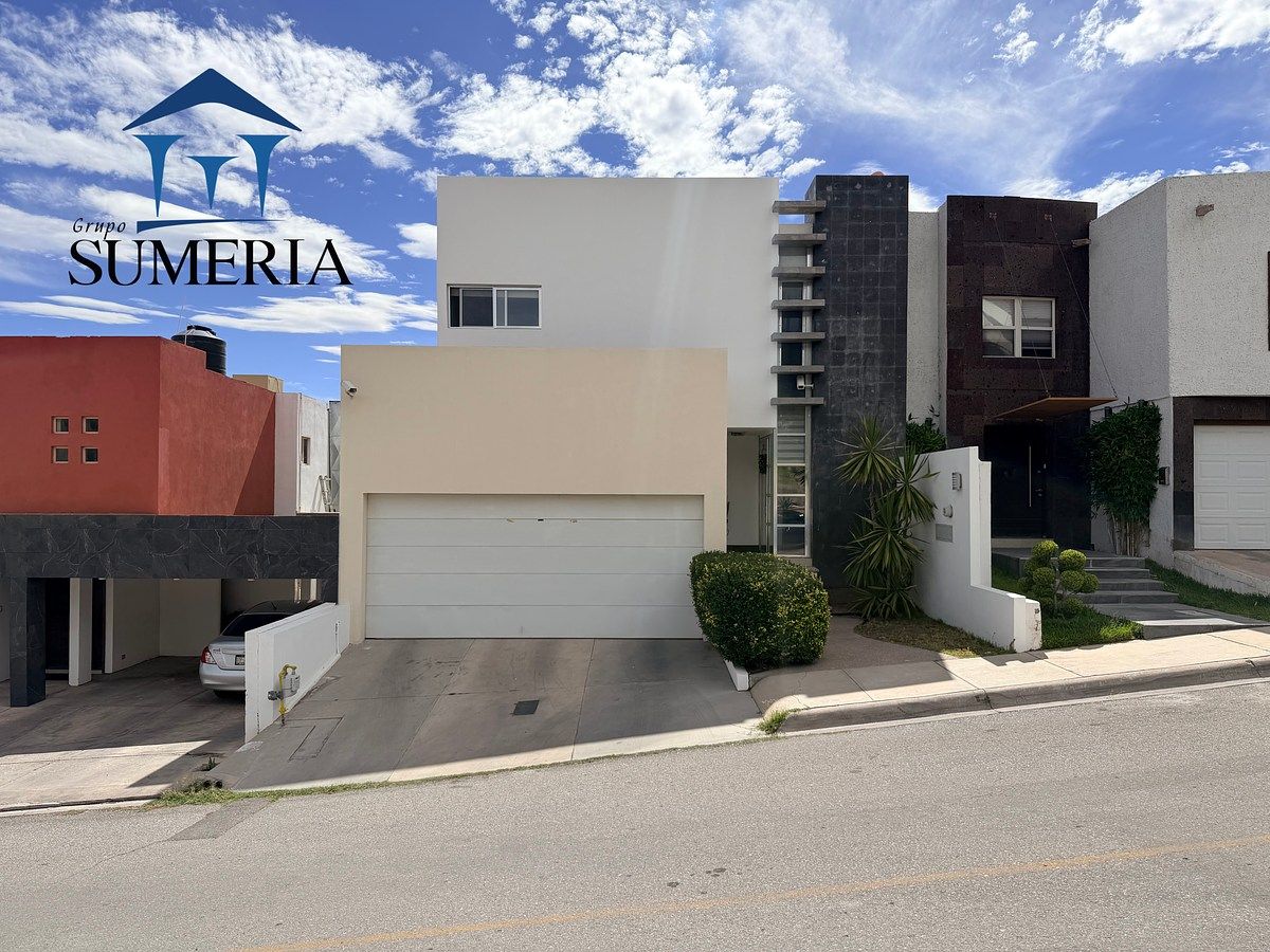 Casa en venta en Las Misiones frente a parque, foto 1 de 16