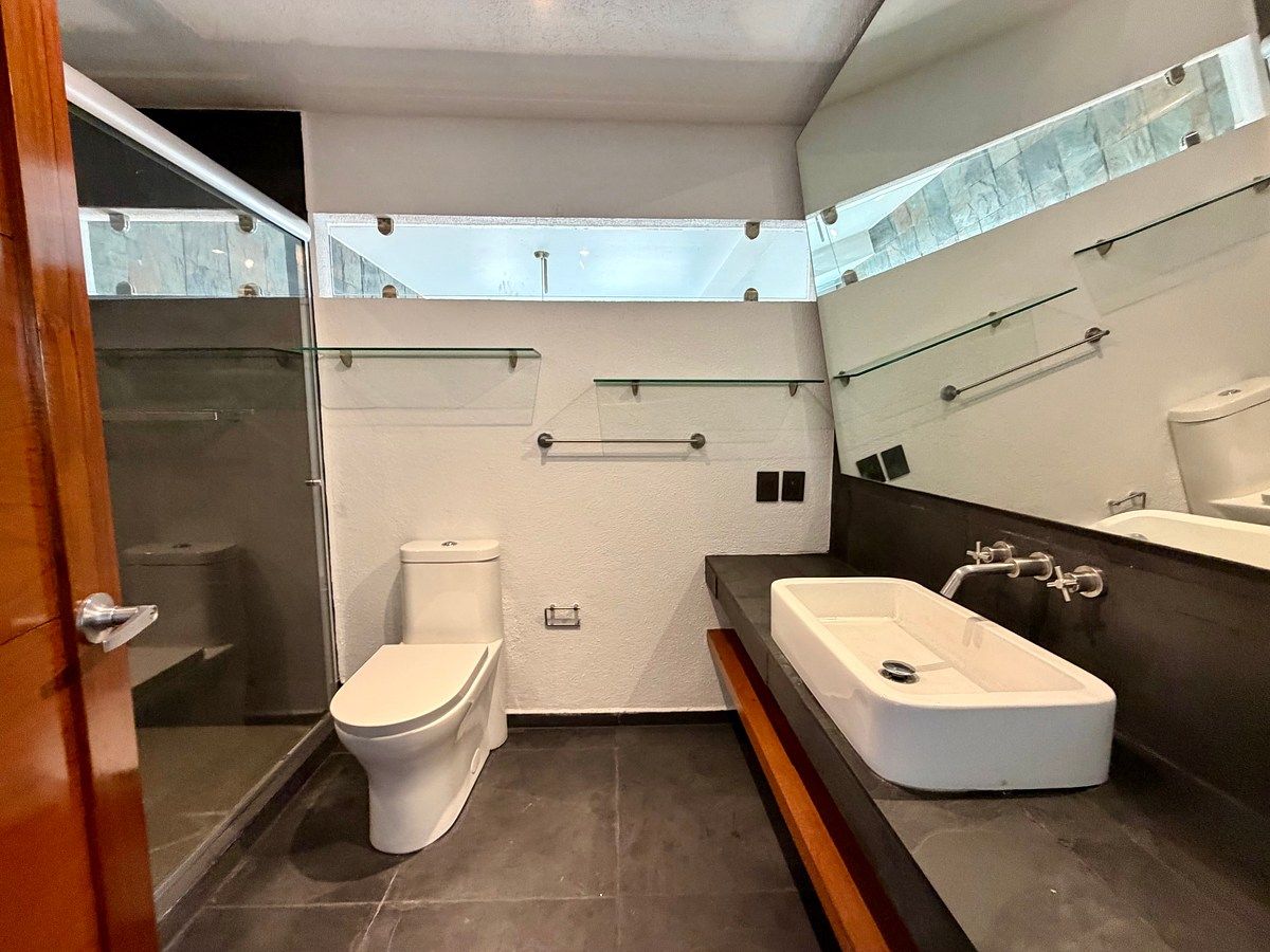 Apartment in Hacienda de las Palmas, Huixquilucan, photo 14 of 23