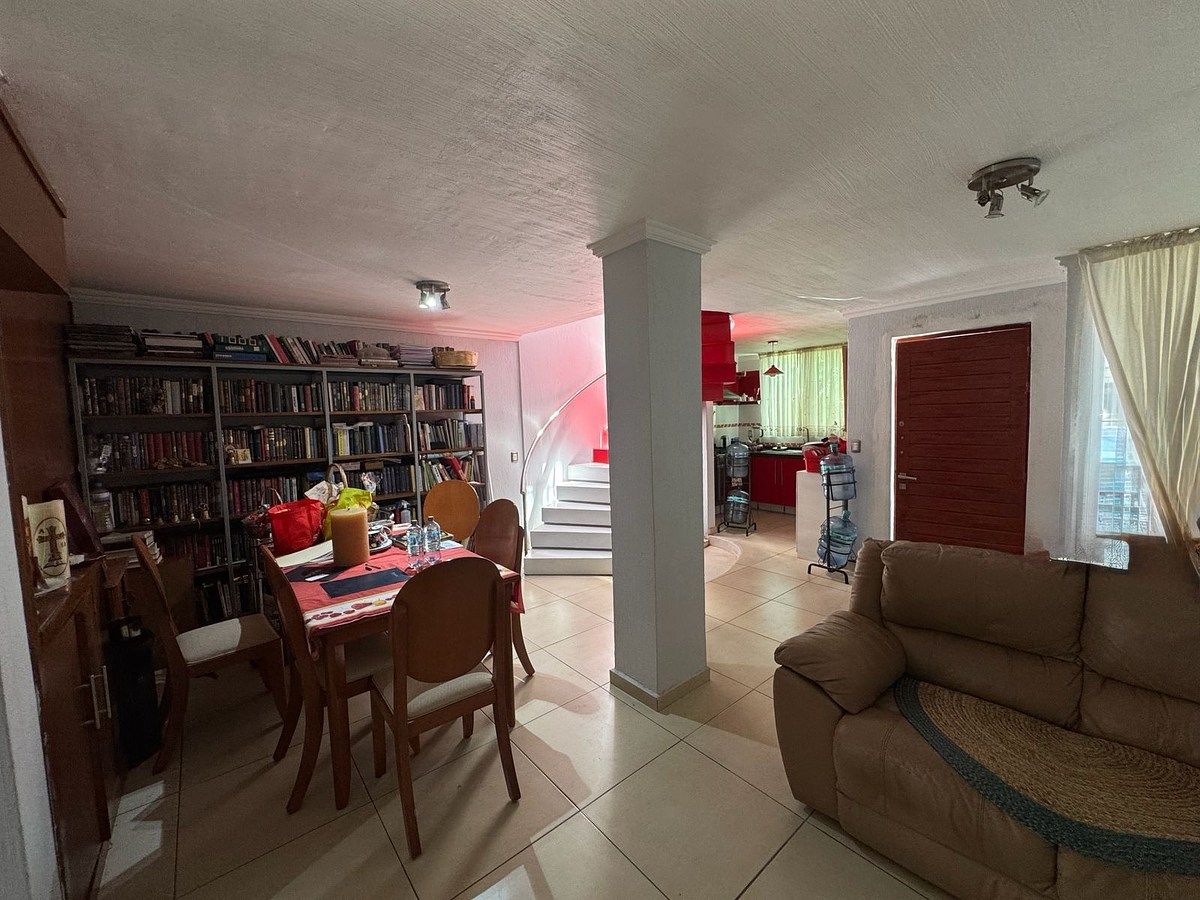 House in Gated Community in Balcones de La Joya, Guadalajara, photo 3 of 27