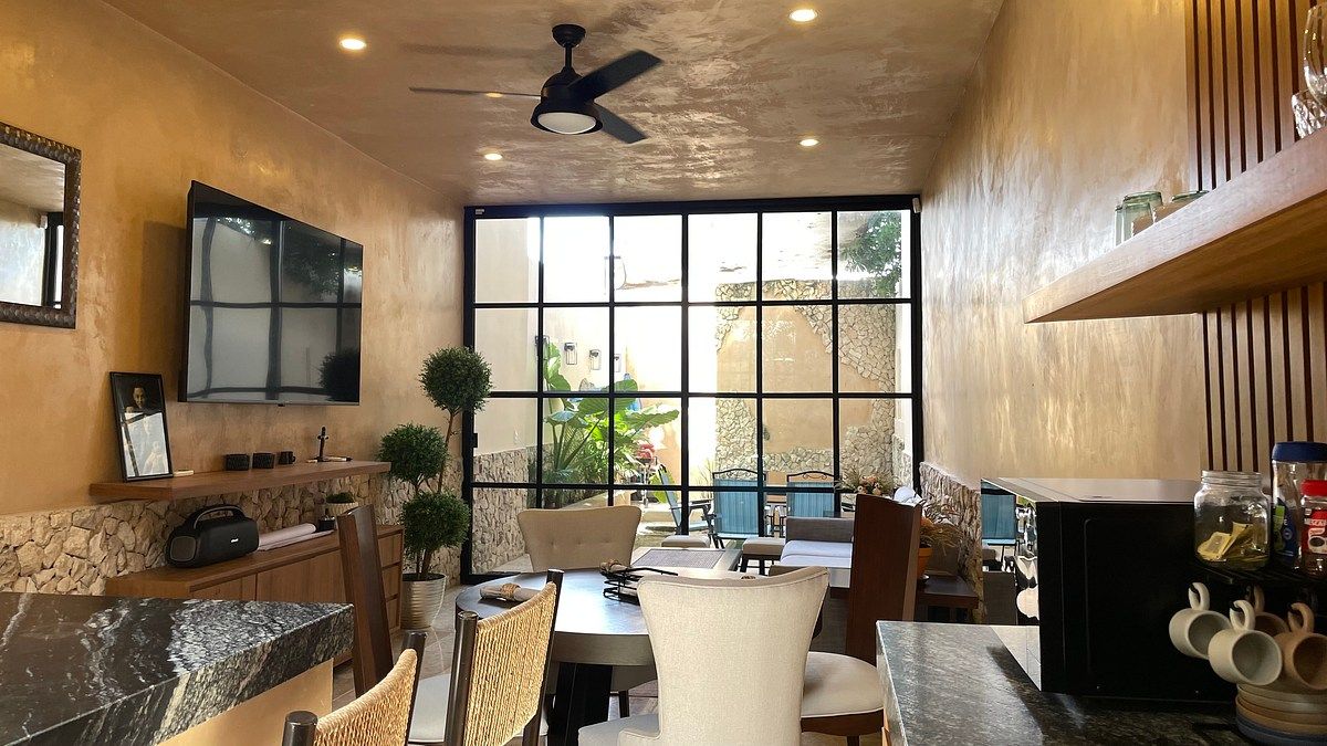 Casa en venta en el centro de Mérida, frente al parque la plancha, foto 1 de 16