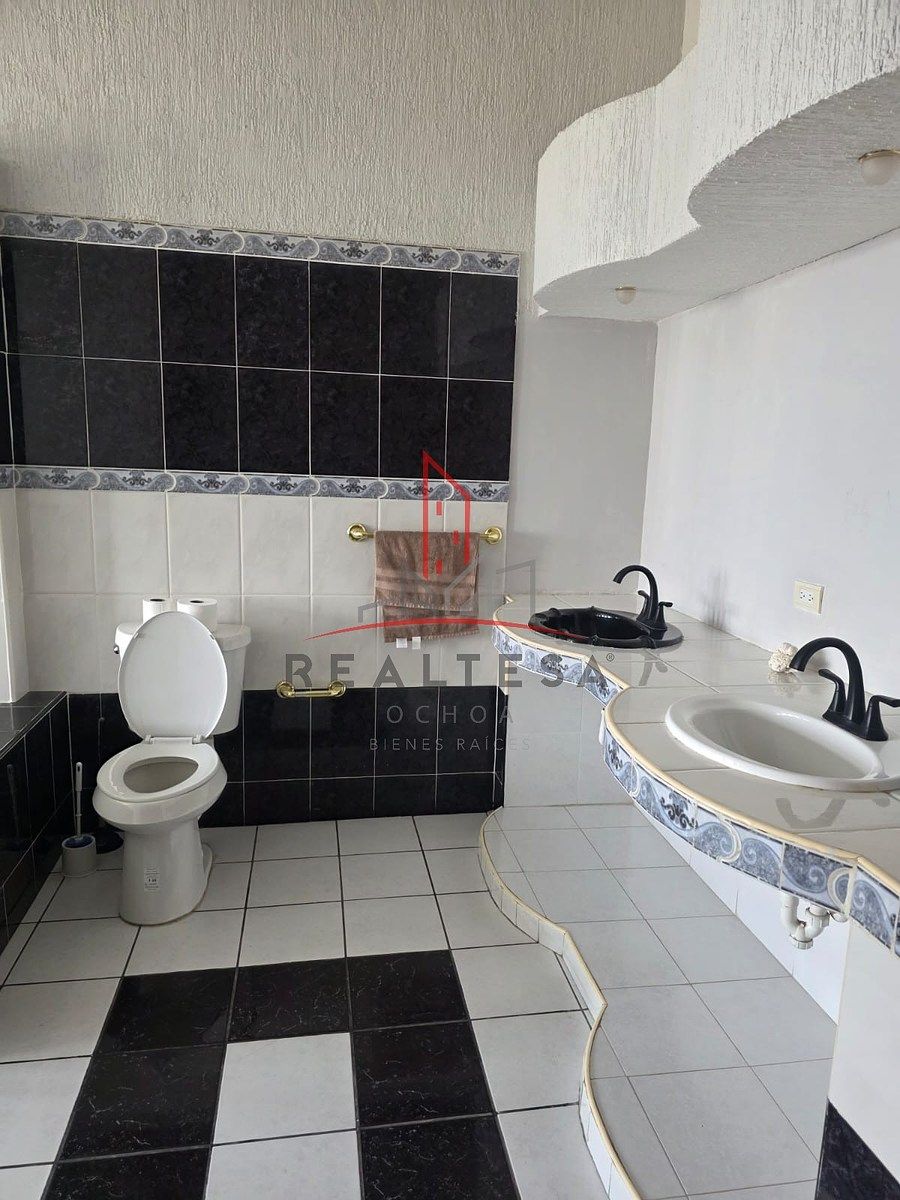 House in Haciendas del Valle I, Chihuahua, photo 19 of 20