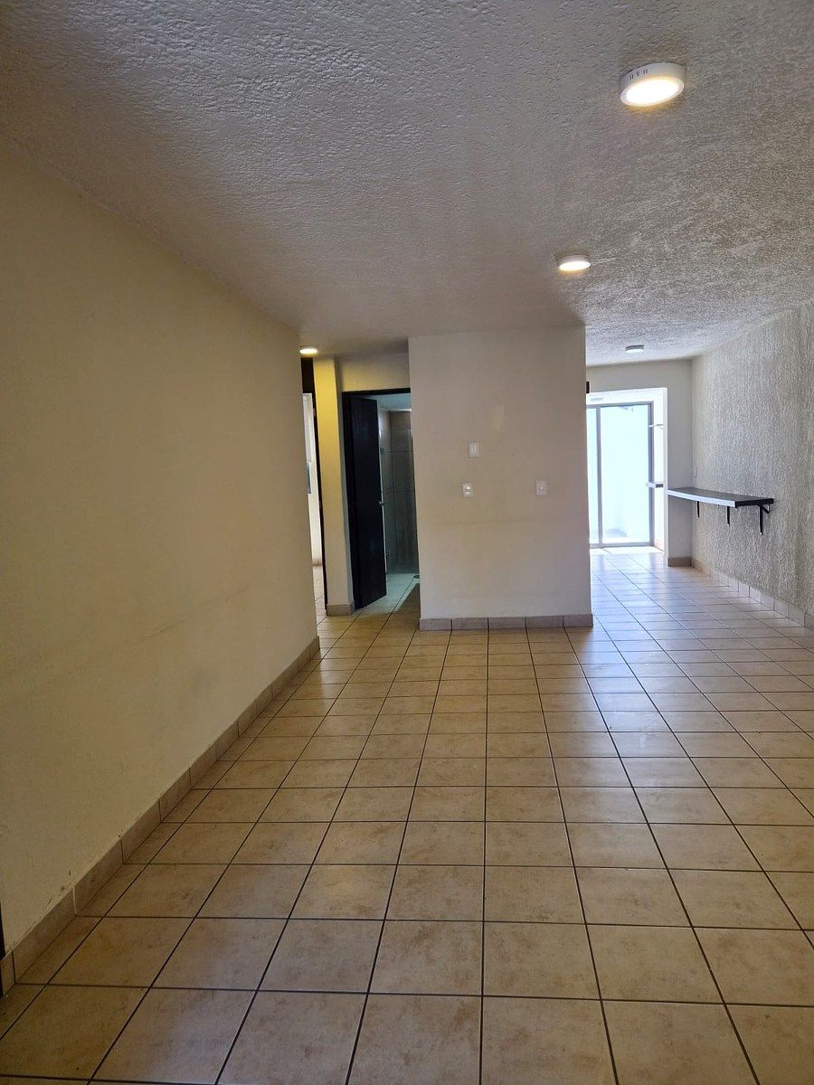 Apartment in Jardines del Bosque Norte, Guadalajara, photo 2 of 12