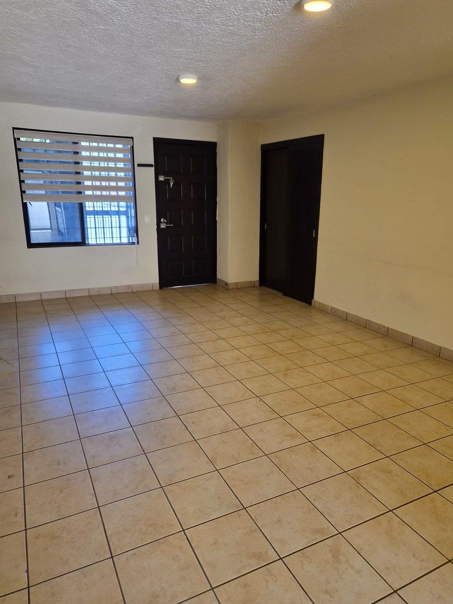 Apartment in Jardines del Bosque Norte, Guadalajara, photo 4 of 12