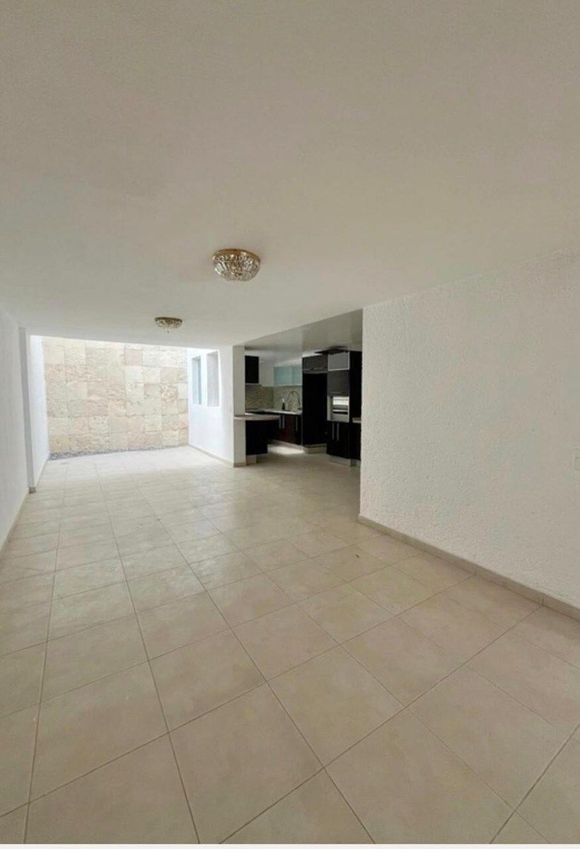 House in Gated Community in Lomas de Santa Fe, Álvaro Obregón, photo 2 of 26