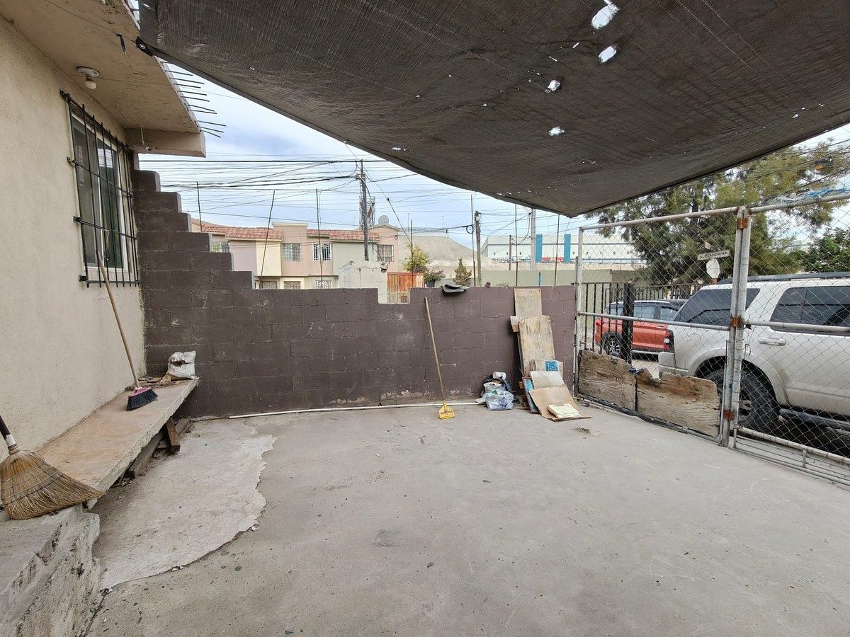 ESTACIONAMIENTO, photo 3 of 3
