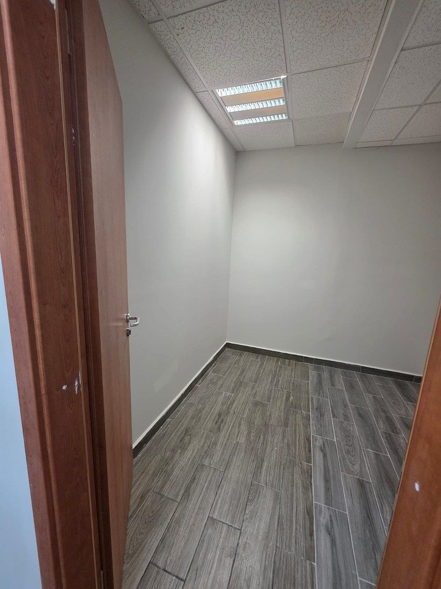 Local comercial en Las Cumbres 1 Sector, Monterrey, foto 10 de 11