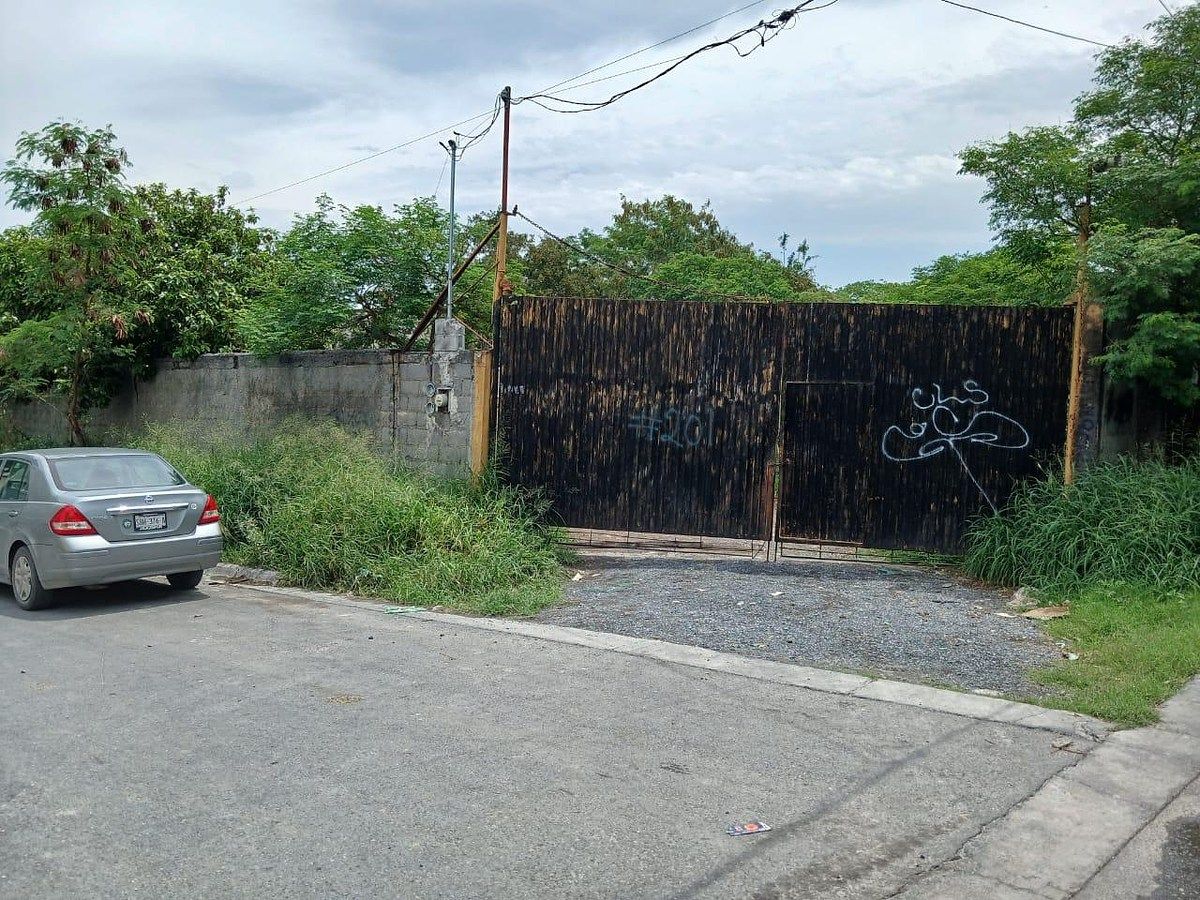 VENTA de bodega con terreno grande, photo 1 of 10