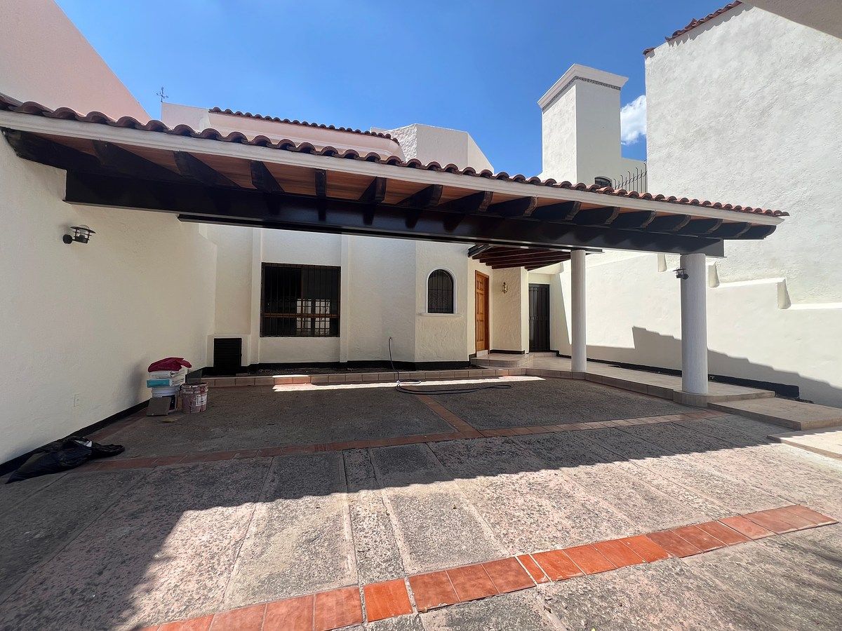 House in Gated Community in Ciudad Bugambilia, Zapopan, photo 15 of 27