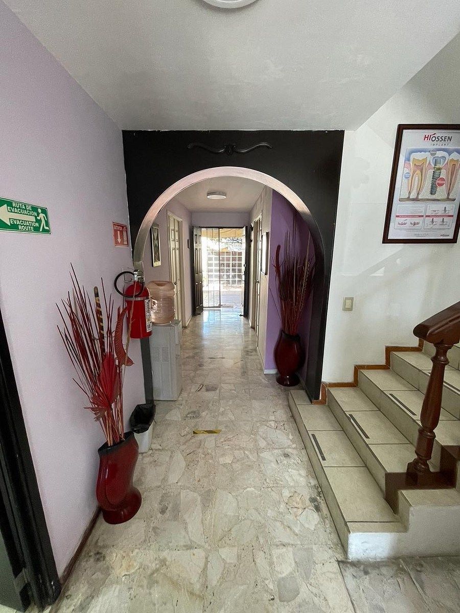 House with Commercial Use in Arboledas 1a Secc, Zapopan, photo 3 of 16