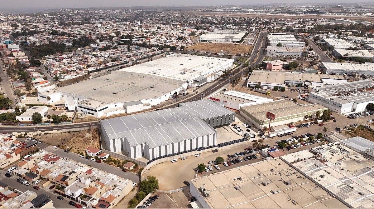 Bodega en Renta en Otay cerca de universidad Altabrisa Tomas Aquino, foto 1 de 20