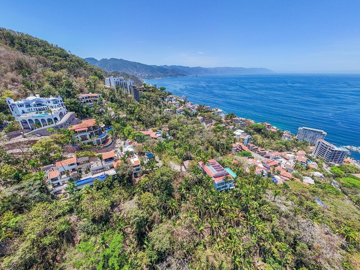 Lot in Conchas Chinas, Puerto Vallarta, photo 2 of 28