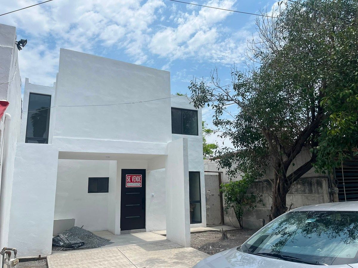 House for Sale in Mitras Norte, photo 1 of 27