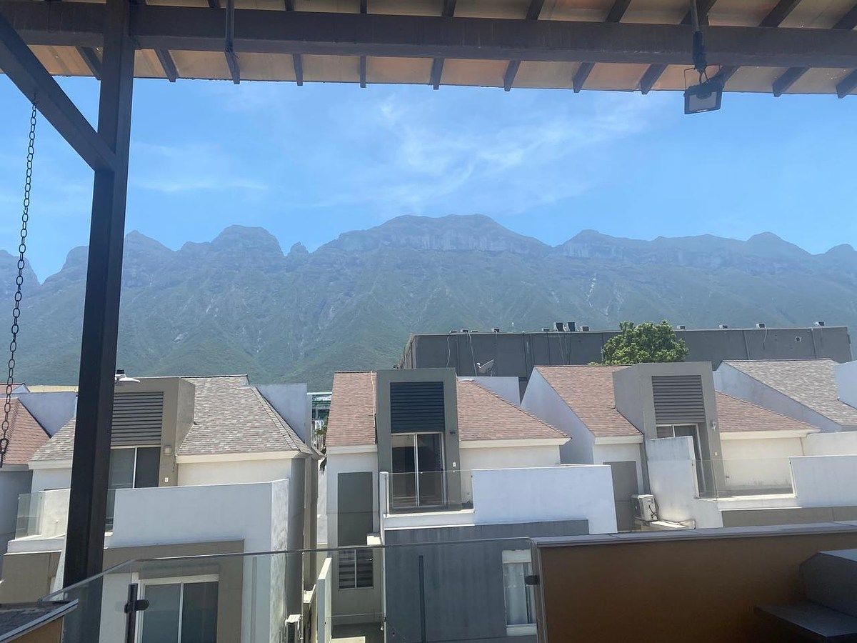 House in Puerta de Hierro, Monterrey, photo 9 of 13