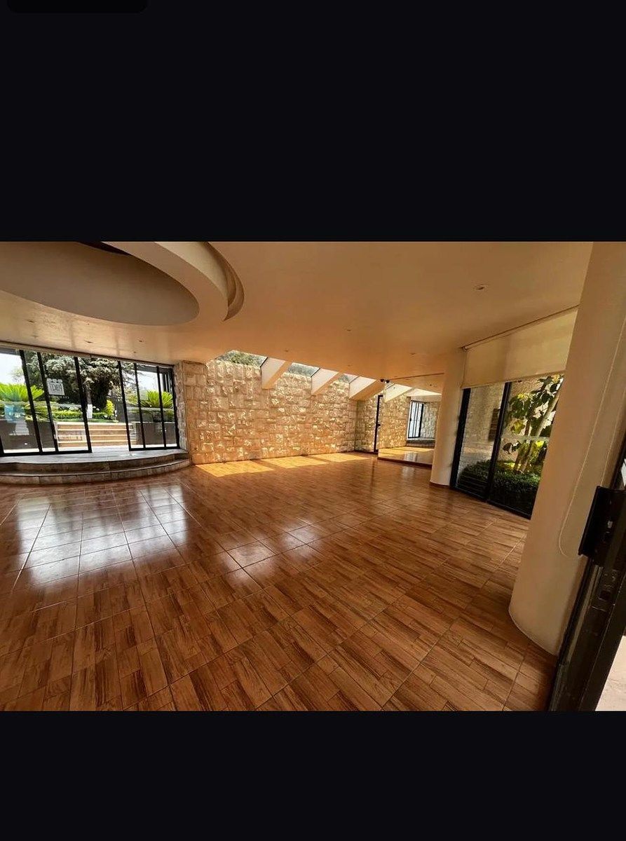 House in Gated Community in Lomas Country Club, Naucalpan de Juárez, photo 3 of 28