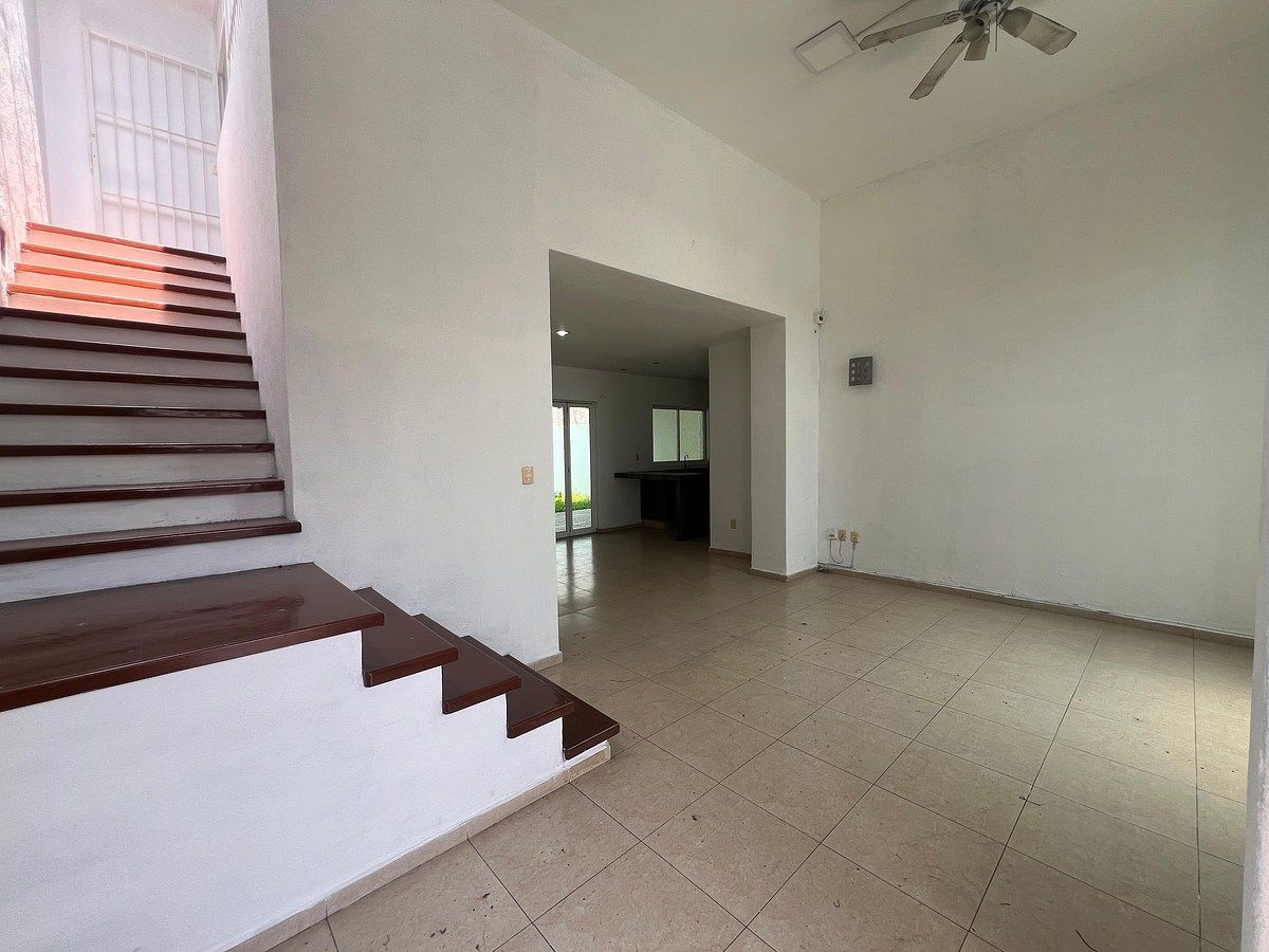 Casa en Residencial Esmeralda, Colima, foto 3 de 15