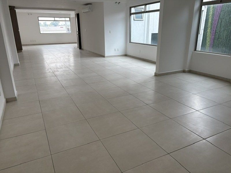 Building in San Francisco Cuautlalpan, Naucalpan de Juárez, photo 15 of 27