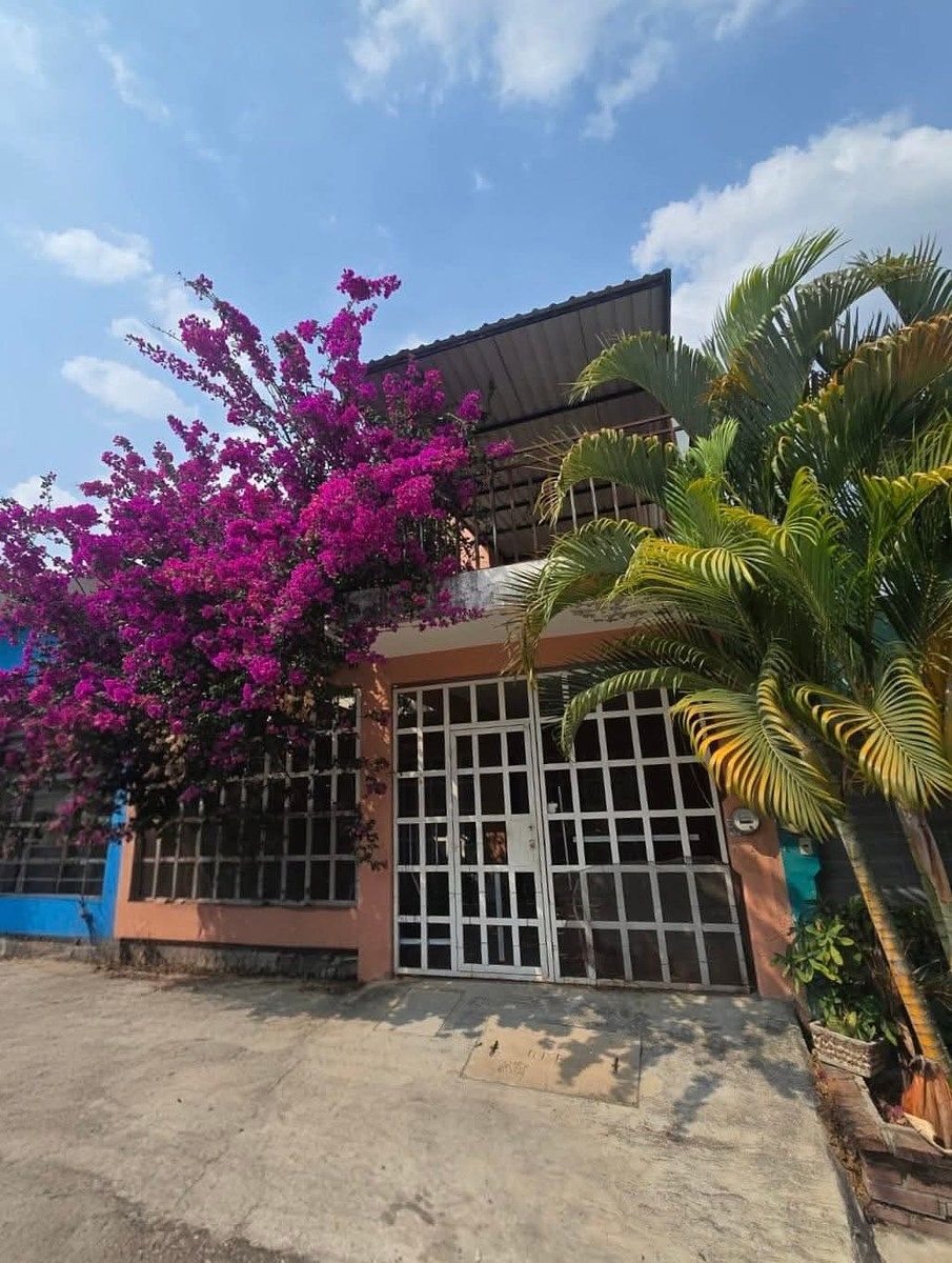 HOUSE FOR SALE IN JARDINES DEL GRIJALVA, CHIAPA DE CORZO, photo 1 of 34