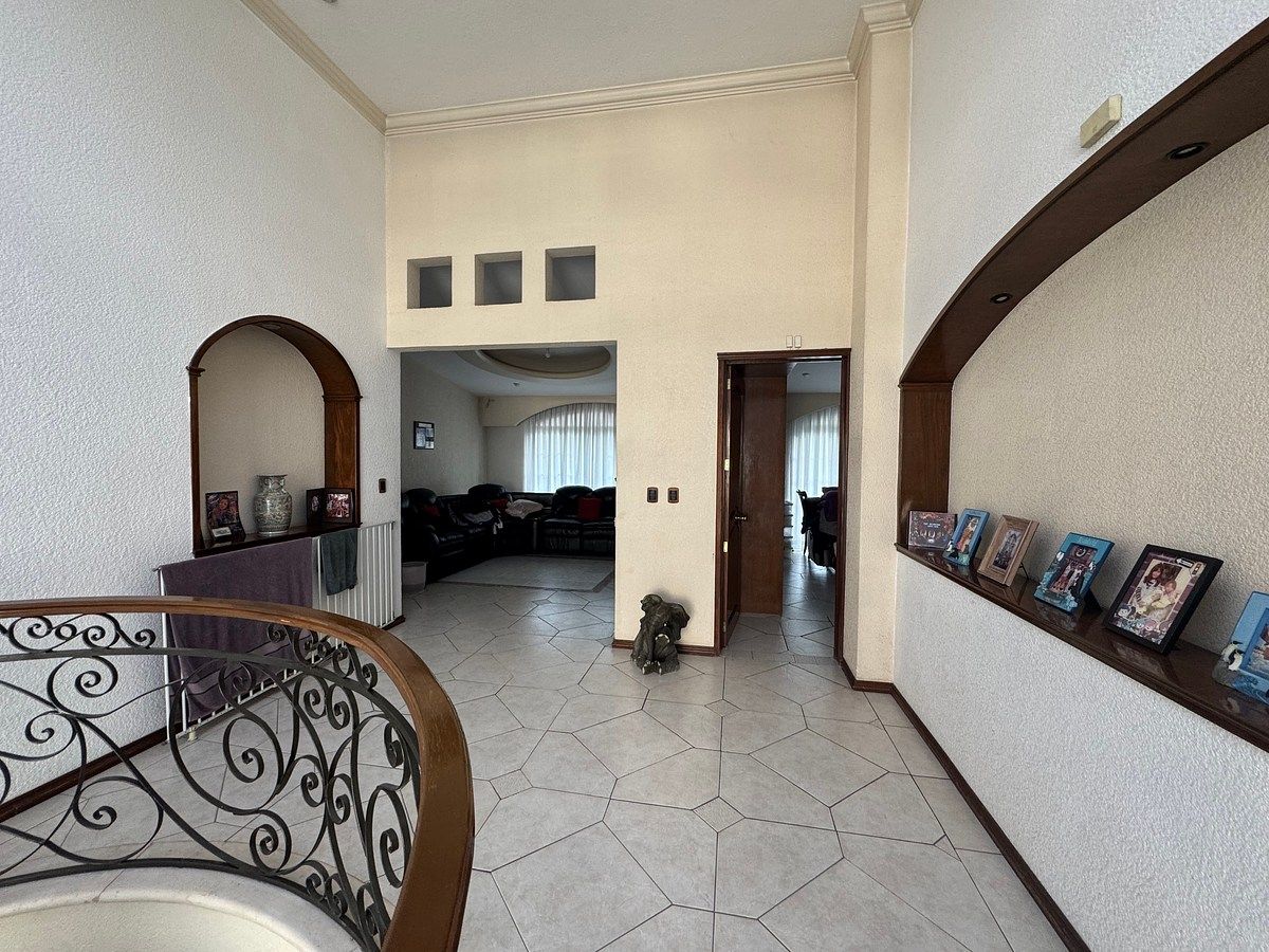 House in Gated Community in Paseo de las Lomas, Álvaro Obregón, photo 5 of 11