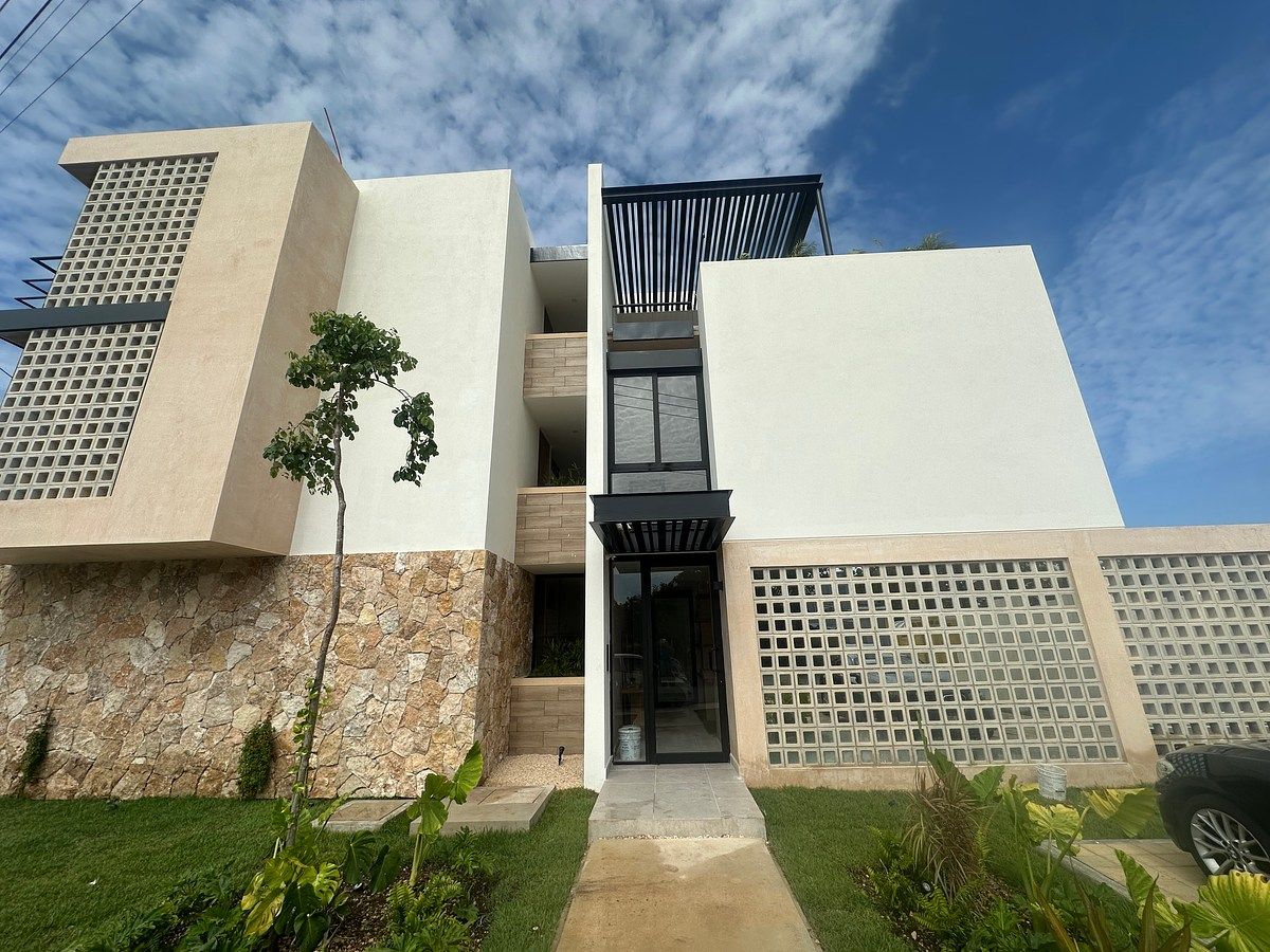 Unfurnished apartment in new complex, photo 1 of 11