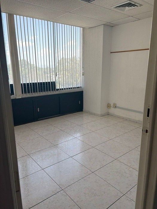 Office in Santiago del Río, San Luis Potosí, photo 2 of 10