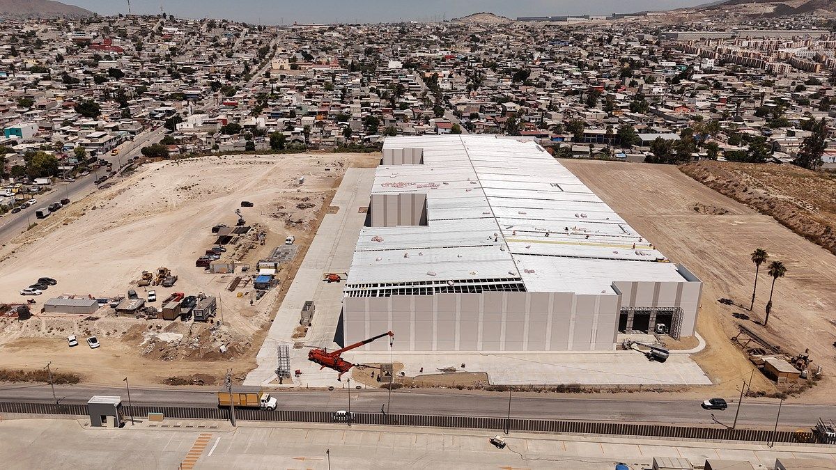 Bodega comercial en Ejido Maclovio Rojas, Tijuana, foto 10 de 26