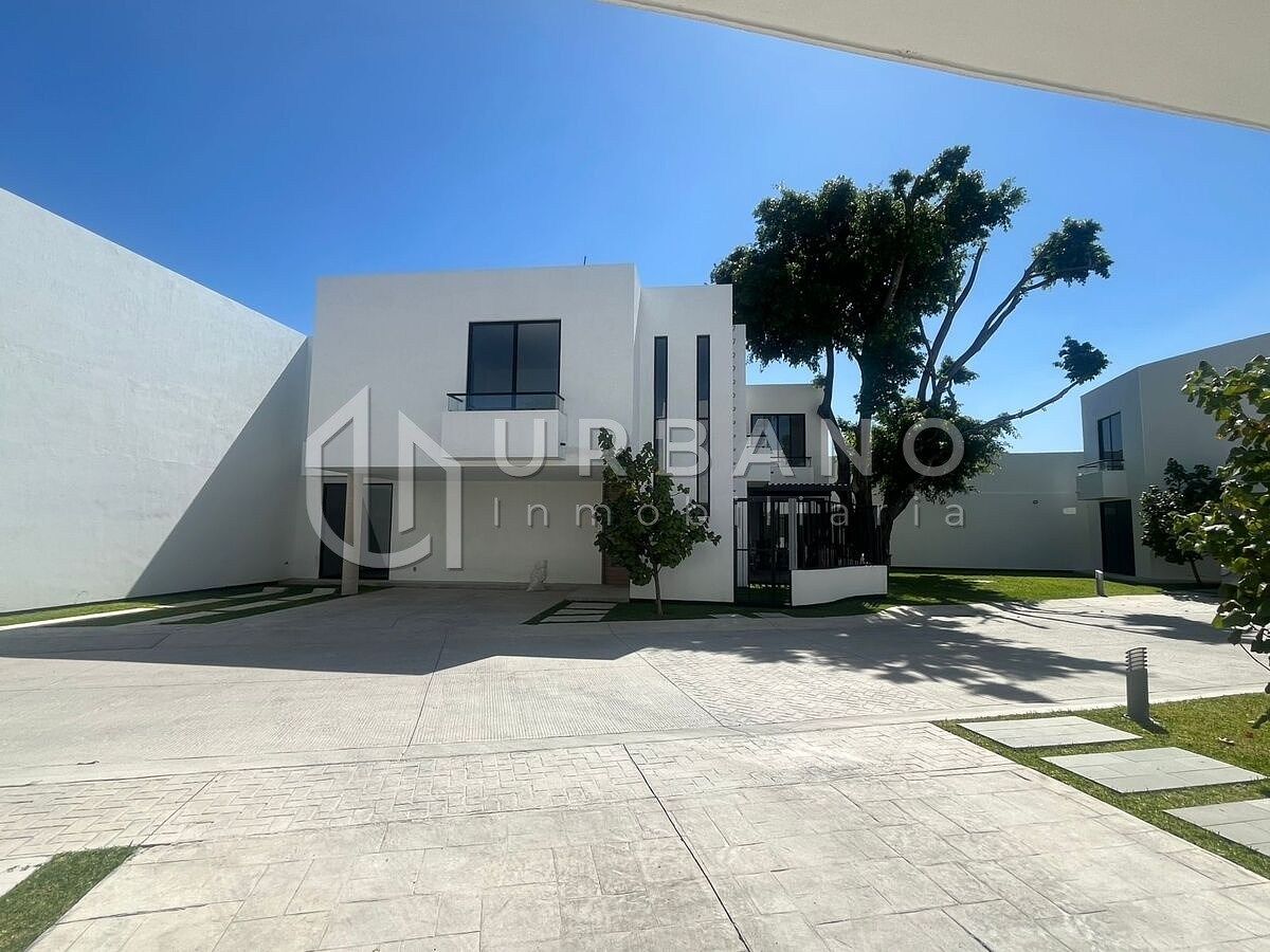 House in Gated Community in Las Fuentes, Zapopan, photo 2 of 24