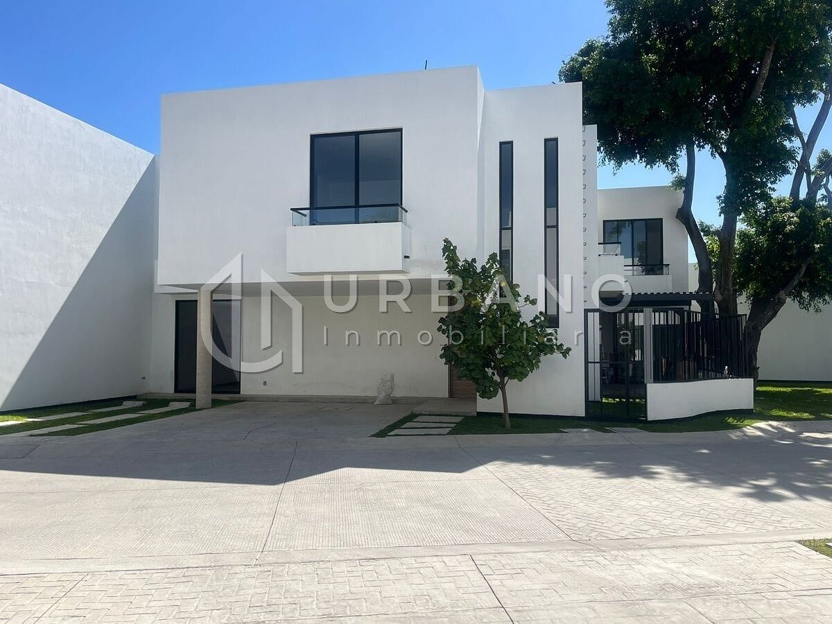 House in Gated Community in Las Fuentes, Zapopan, photo 3 of 24