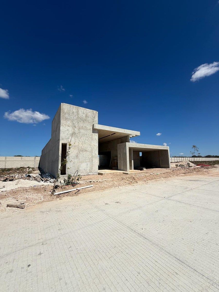 CASA EN PASEO NORTE SAKILA, foto 1 de 17