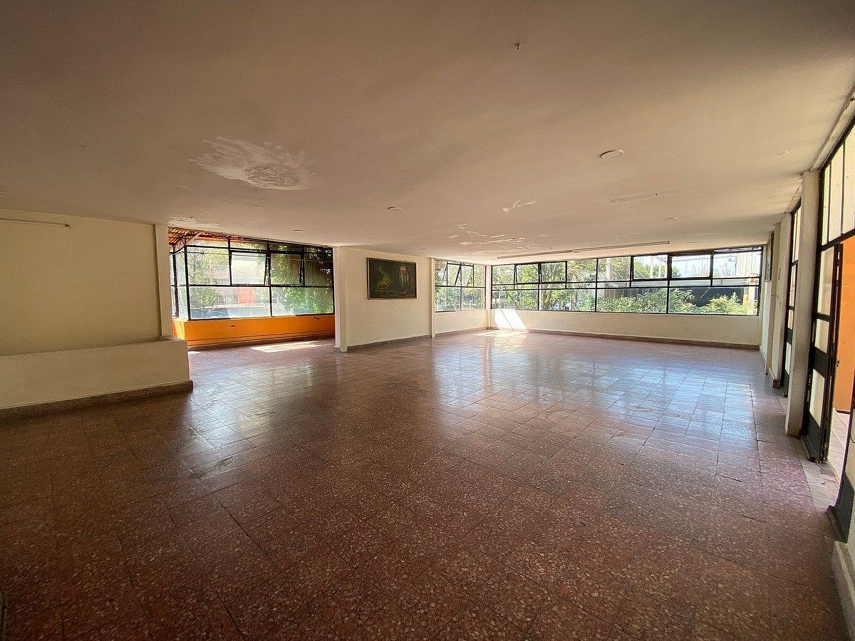 Terreno con construcción comercial Av Universidad - foto 4