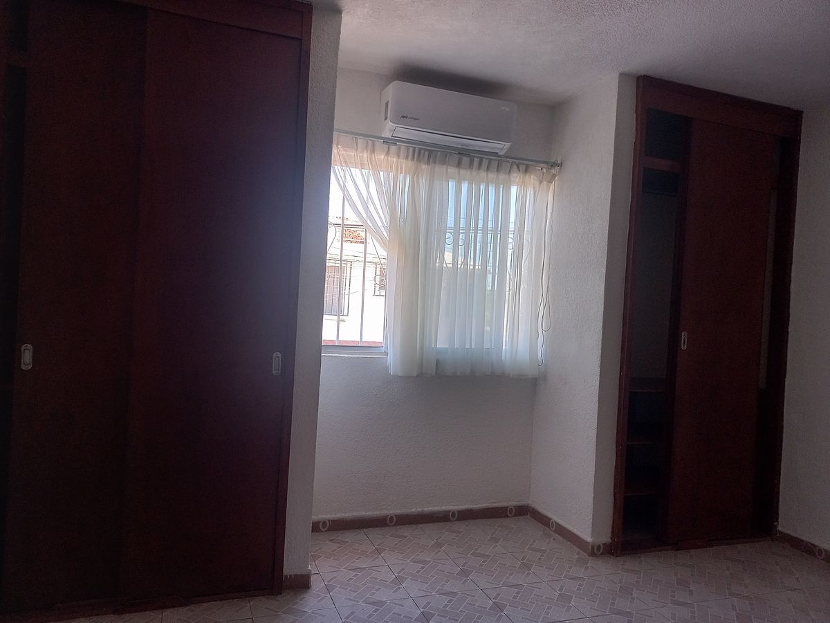House in La Huerta, Querétaro, photo 20 of 32