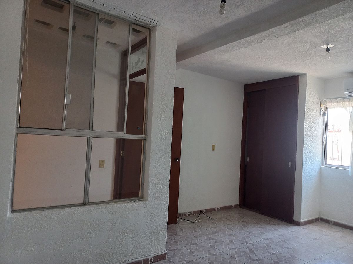 House in La Huerta, Querétaro, photo 23 of 32