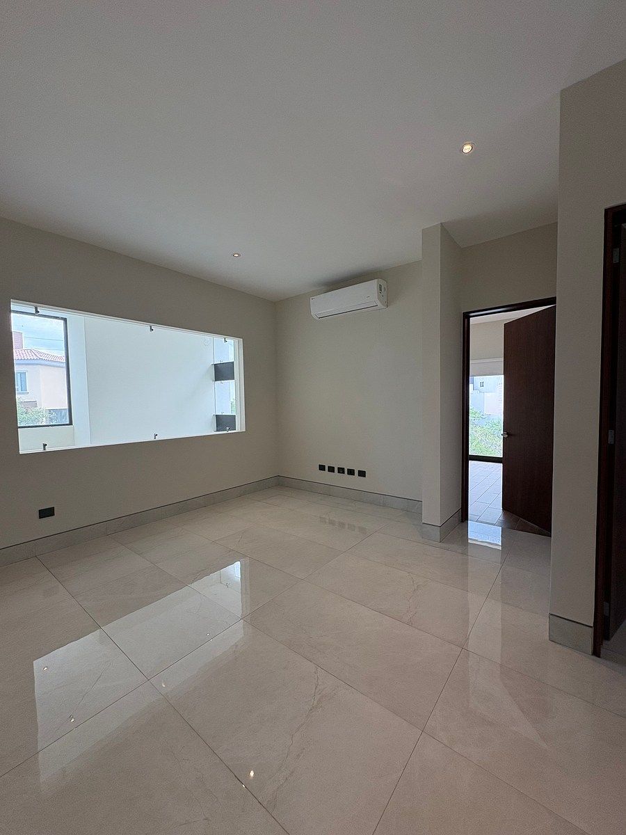 Casa em Zona Valle Poniente, San Pedro Garza García, foto 25 de 37