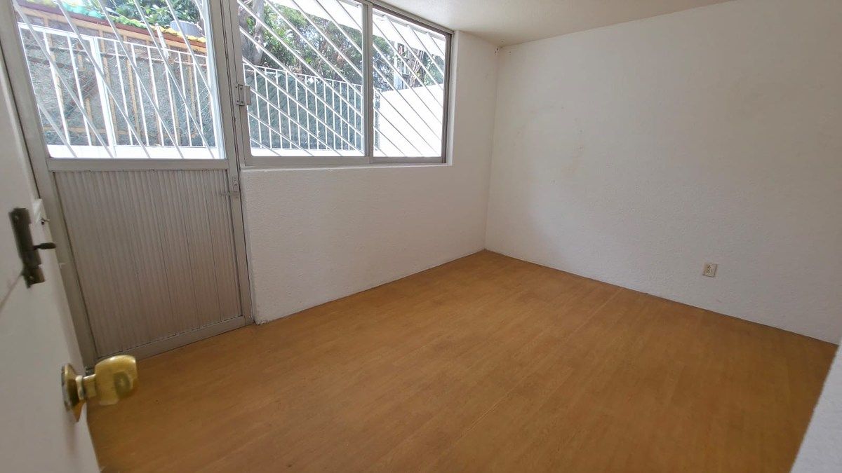 House with Commercial Use in Santa Cruz del Monte, Naucalpan de Juárez, photo 20 of 25