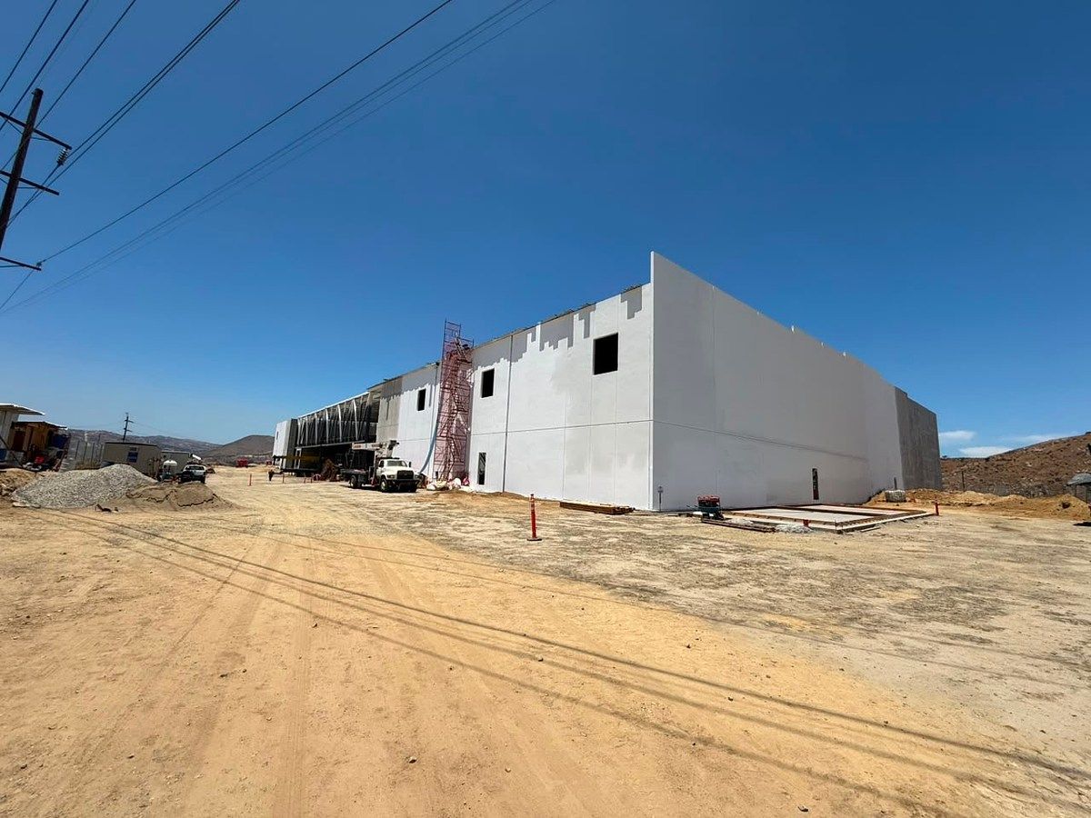 Nave Bodega Renta en la Presa con Facilidad Acceso a Vía rápida, foto 1 de 17