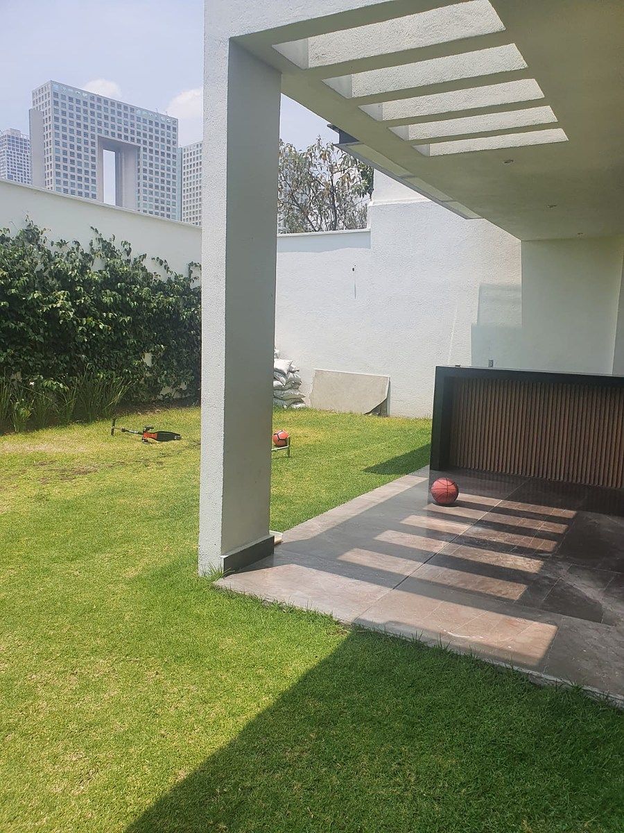 House in Bosque de las Lomas, Miguel Hidalgo, photo 11 of 33