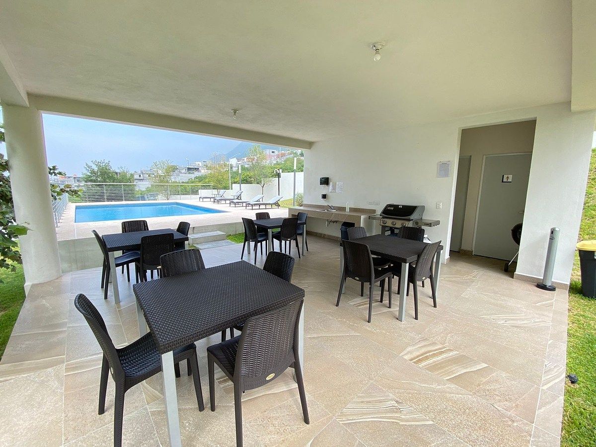 Apartment in Colinas del Huajuco, Monterrey, photo 15 of 25