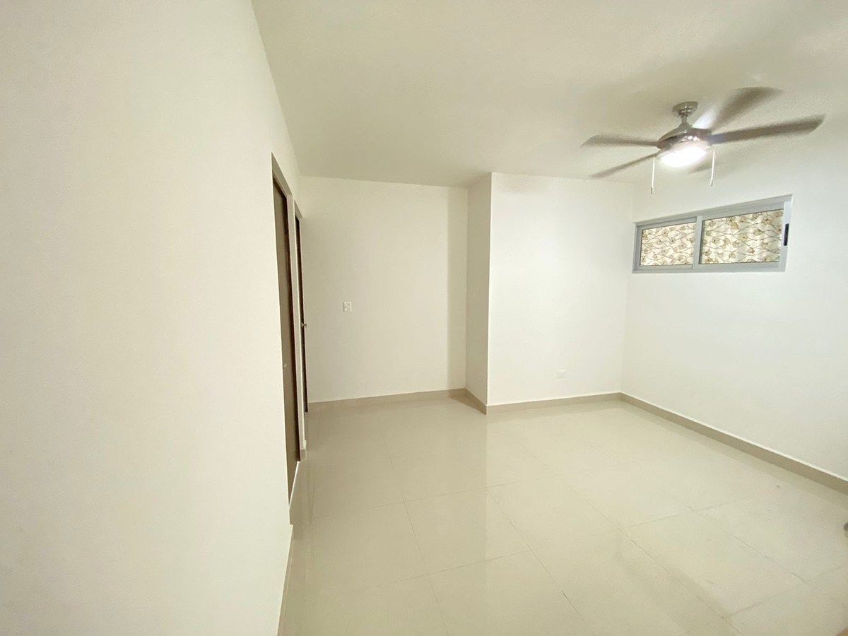 Apartment in Colinas del Huajuco, Monterrey, photo 18 of 25